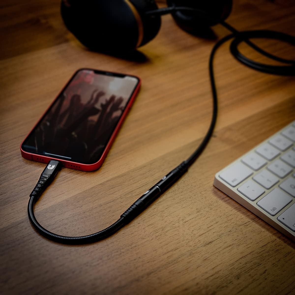 Cummins CMN4707 Lightning Aux Cord Headphone to Mobile 5-Inch Cable Headphone Jack Dongle