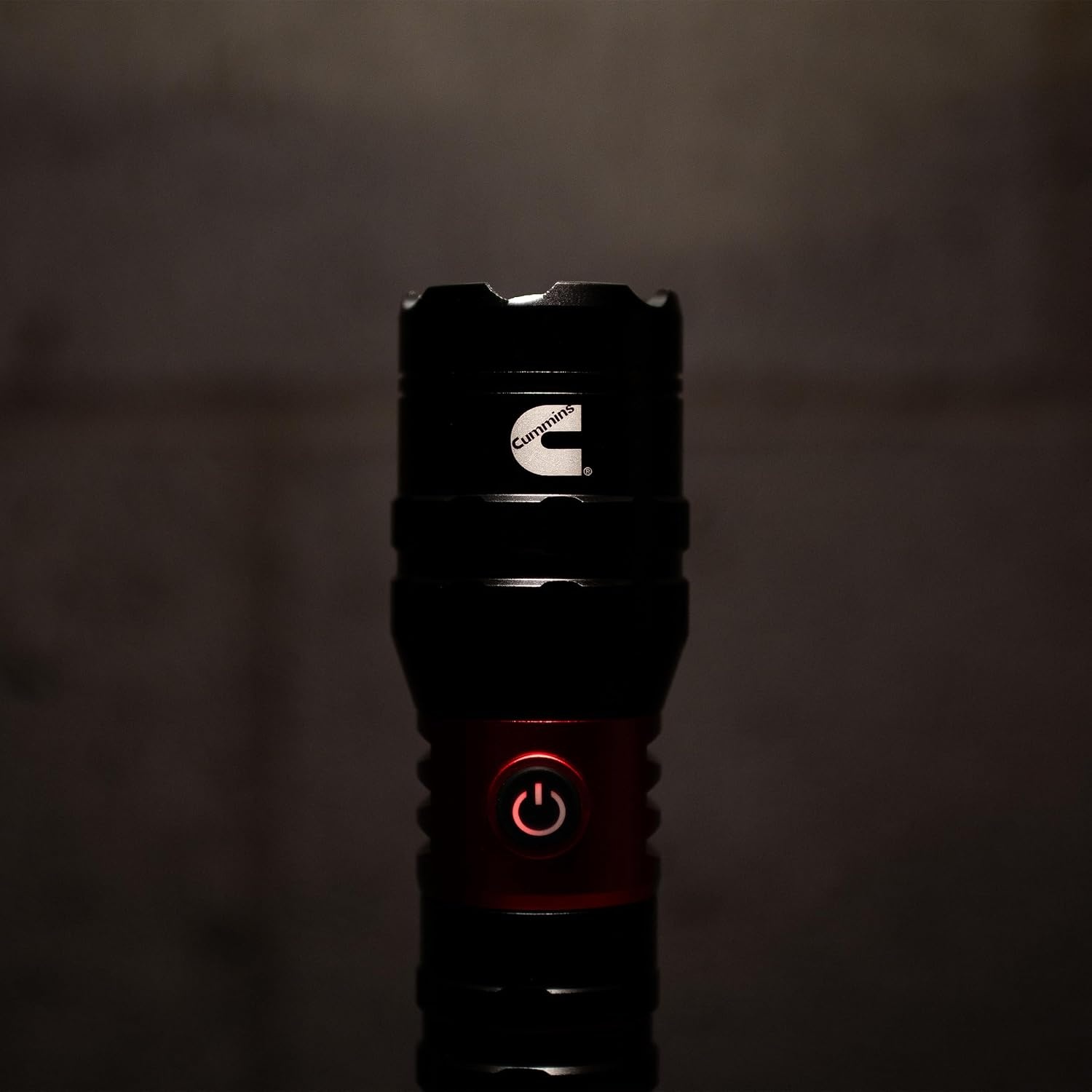 Cummins CMN35360 Pro Series Piston Extendable Rechargeable Flashlight 2000 Lumen LED Multiple Light Modes Plus Power Bank